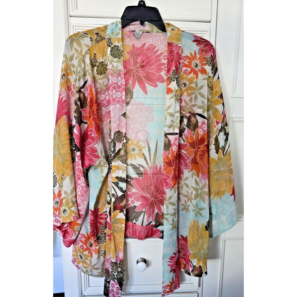 American Rag Kimono Style Open Cover-Up in Multi Color Floral Pattern 2-3X